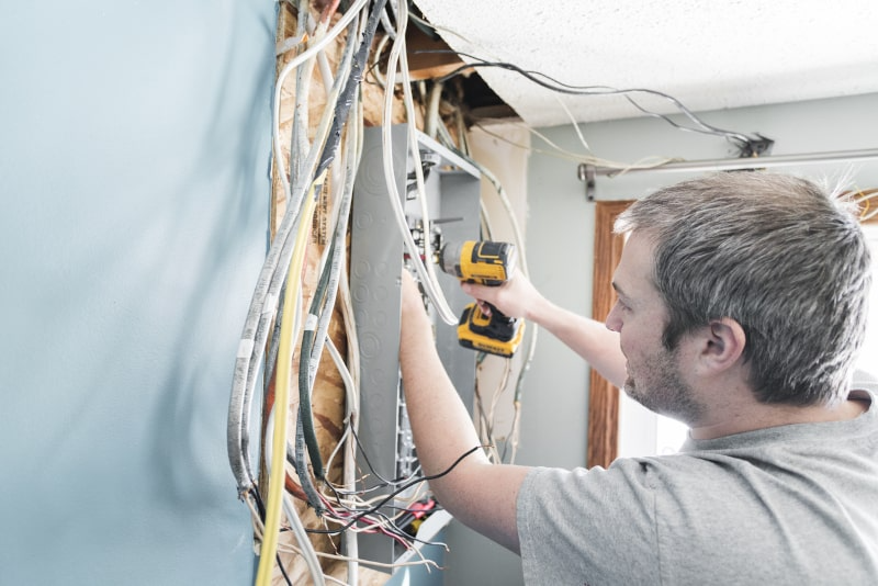 Electrical Service – Al Abeer International